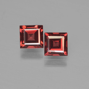 Gemme di Granato Piropo Rosso scuro naturale da 1.36 ct, Quadrato, VS