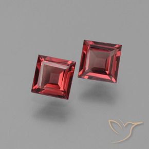 Gemme di Granato Piropo Rosso scuro naturale da 1.33 ct, Quadrato, VS