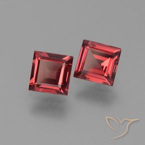 Gemme di Granato Piropo Rosso scuro naturale da 1.46 ct, Quadrato, VVS-VS