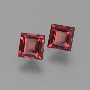 Gemme di Granato Piropo Rosso scuro naturale da 1.66 ct, Quadrato, VVS-VS