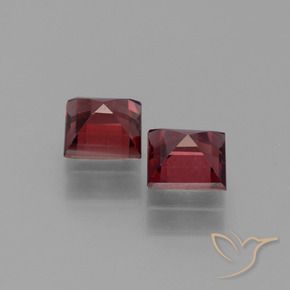 Gemme di Granato Piropo Rosso scuro naturale da 1.57 ct, Quadrato, VS