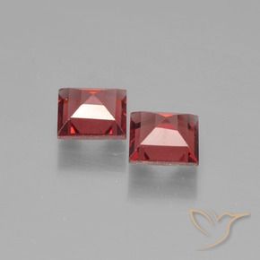 Gemme di Granato Piropo Rosso scuro naturale da 1.36 ct, Quadrato, VVS