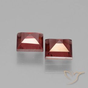 Gemme di Granato Piropo Rosso scuro naturale da 1.52 ct, Quadrato, VVS-VS