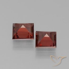 Gemme di Granato Piropo Rosso scuro naturale da 1.36 ct, Quadrato, VVS-VS