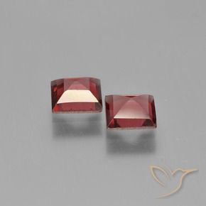 Gemme di Granato Piropo Rosso scuro naturale da 1.36 ct, Quadrato, VVS