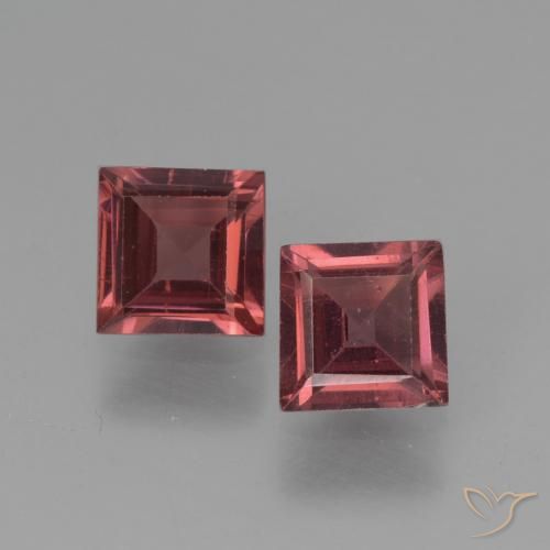 1.37ctw Naturale Rosso scuro Granato Piropo, Quadrato, VS-SI
