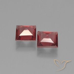 Gemme di Granato Piropo Vino Rosso Profondo naturale da 1.49 ct, Quadrato, VVS-VS