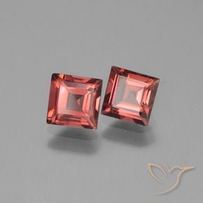 Gemme di Granato Piropo Rosso medio naturale da 1.61 ct, Quadrato, VVS-VS
