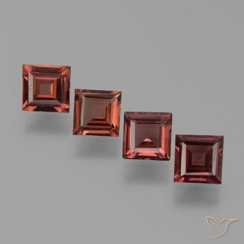 2.46ctw Naturale Rosso scuro Granato Piropo, Quadrato, VS