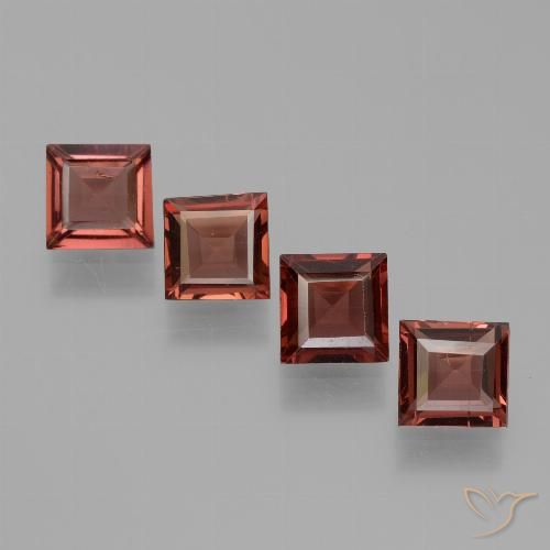 2.84ctw Naturale Ribes Rosso Granato Piropo, Quadrato, VS