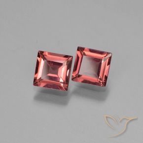 Gemme di Granato Piropo Vino Rosso Profondo naturale da 1.49 ct, Quadrato, VS