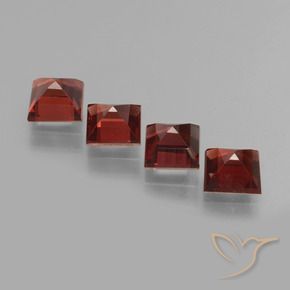 Gemme di Granato Piropo Rosso scuro naturale da 3.22 ct, Quadrato, VS