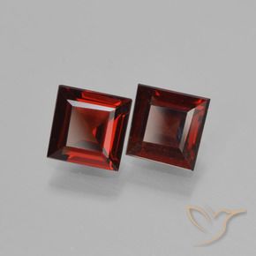 Gemme di Granato Piropo Rosso scuro naturale da 1.33 ct, Quadrato, VVS-VS
