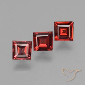 Gemme di Granato Piropo Rosso scuro naturale da 1.73 ct, Quadrato, VS