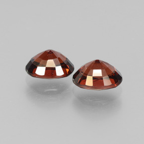 Gemme di Granato Piropo Rosso scuro naturale da 3.54 ct, Taglio ovale, VVS