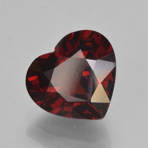Granato Piropo Rosso naturale da 3.28 ct, A forma di cuore, VVS-VS
