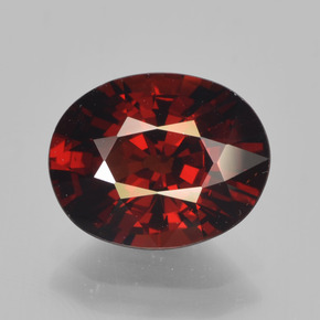Granato Piropo Rosso naturale da 3.29 ct, Taglio ovale, VVS-VS