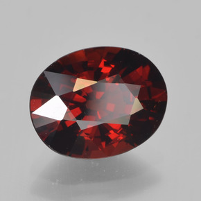 Granato Piropo Rosso naturale da 3.29 ct, Taglio ovale, VVS-VS