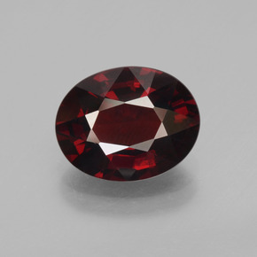 Granato Piropo Rosso naturale da 3.30 ct, Taglio ovale, VVS-VS