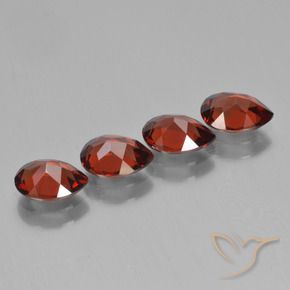 Gemme di Granato Piropo Rosso medio naturale da 3.43 ct, Forma a pera, VVS-VS