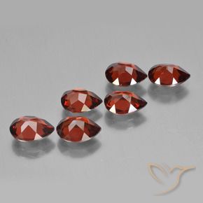 Gemme di Granato Piropo Rosso Merlot naturale da 4.77 ct, Forma a pera, VVS-VS