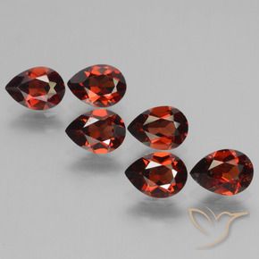 Gemme di Granato Piropo Rosso medio naturale da 5.07 ct, Forma a pera, VS
