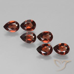 Gemme di Granato Piropo Rosso scuro naturale da 4.61 ct, Forma a pera, VVS-VS
