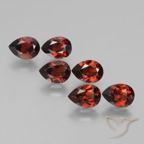 Gemme di Granato Piropo Rosso scuro naturale da 5.37 ct, Forma a pera, VVS-VS