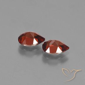 Gemme di Granato Piropo Rosso scuro naturale da 1.73 ct, Forma a pera, VVS-VS