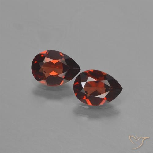1.62ctw Naturale Rosso scuro Granato Piropo, Forma a pera, VVS-VS