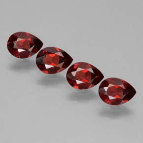 Gemme di Granato Piropo Rosso scuro naturale da 3.23 ct, Forma a pera, VVS