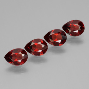Gemme di Granato Piropo Rosso scuro naturale da 3.23 ct, Forma a pera, VVS