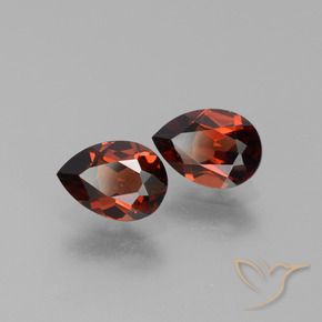Gemme di Granato Piropo Rosso brillante naturale da 1.73 ct, Forma a pera, VVS-VS