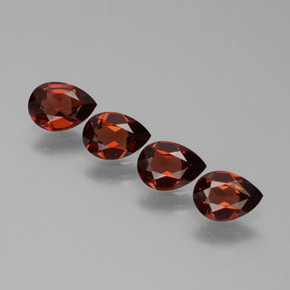 Gemme di Granato Piropo Rosso brillante naturale da 2.88 ct, Forma a pera, VVS