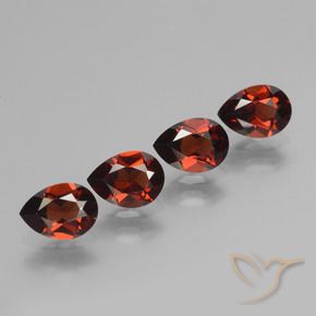 Gemme di Granato Piropo Ribes Rosso naturale da 3.72 ct, Forma a pera, VVS-VS