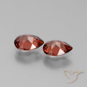 Gemme di Granato Piropo Rosso medio-scuro naturale da 1.59 ct, Forma a pera, VVS-VS