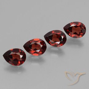 Gemme di Granato Piropo Rosso scuro naturale da 3.56 ct, Forma a pera, VVS-VS