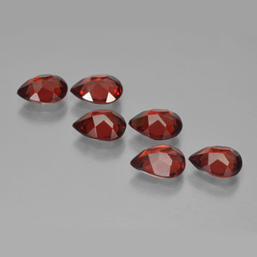 Gemme di Granato Piropo Rosso scuro naturale da 4.53 ct, Forma a pera, VS