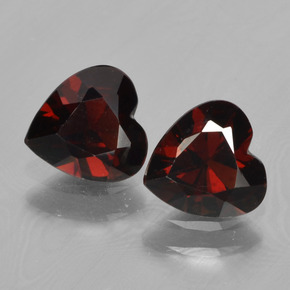 Granato piropo naturale rosso da 1,53 ct, a forma di cuore, VVS-VS