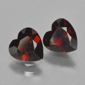 Granato piropo naturale rosso da 1,53 ct, a forma di cuore, VVS-VS