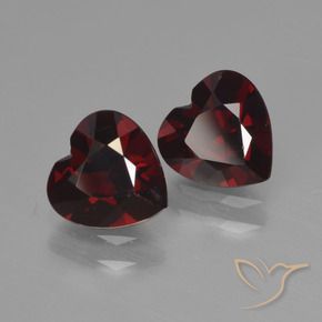 Gemme di Granato Piropo Rosso scuro naturale da 1.78 ct, Cuore, VVS-VS
