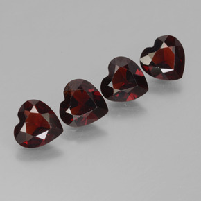 Granato piropo naturale rosso da 2,84 ct, a forma di cuore, VVS-VS