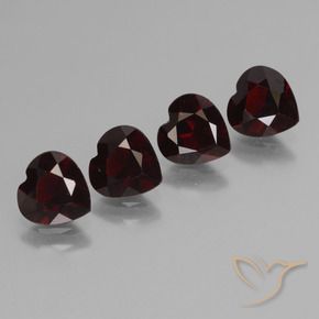 Gemme di Granato Piropo Rosso nerastro naturale da 2.98 ct, Cuore, VVS-VS