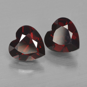 Gemme di Granato Piropo Rosso nerastro naturale da 1.67 ct, A forma di cuore, VVS-VS
