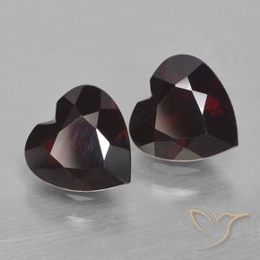 Gemme di Granato Piropo Rosso nerastro naturale da 1.63 ct, Cuore, VVS-VS