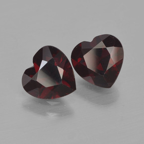 Gemme di Granato Piropo Rosso scuro naturale da 1.69 ct, A forma di cuore, VVS-VS