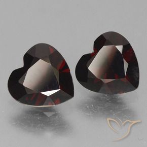 Gemme di Granato Piropo Rosso scuro naturale da 1.56 ct, Cuore, VVS-VS