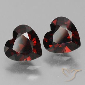 Gemme di Granato Piropo Rosso scuro naturale da 1.75 ct, Cuore, VVS-VS