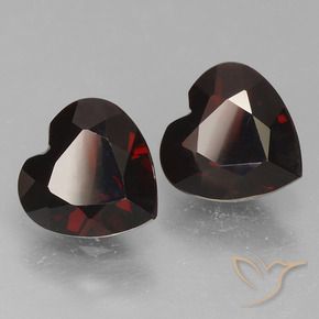 Gemme di Granato Piropo Rosso nerastro naturale da 1.66 ct, Cuore, VVS-VS