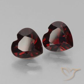 Gemme di Granato Piropo Rosso nerastro naturale da 1.95 ct, Cuore, VVS-VS